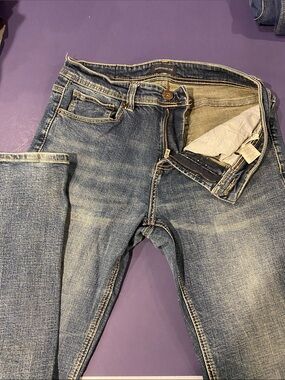 Warehouse One Women's Straight Leg Jeans in Light Blue Wash